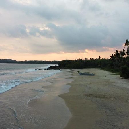 Hiru Villa Tangalle Exterior photo